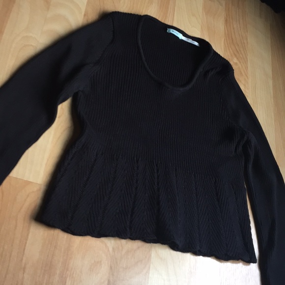 Urban Outfitters sweater - Picture 2 of 3